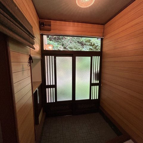 室蘭市幌萌町３４－４０戸建の玄関