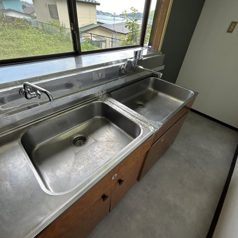 室蘭市幌萌町３４－４０戸建のキッチン