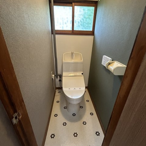 室蘭市幌萌町３４－４０戸建のトイレ