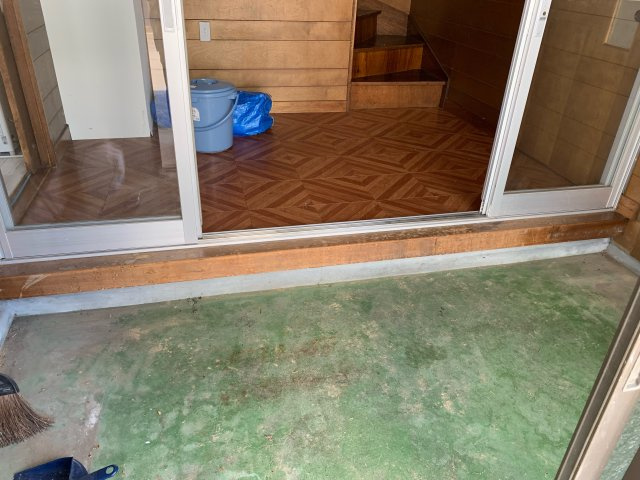 網走市台町2丁目戸建の玄関