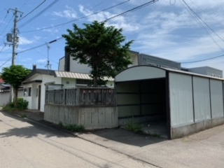 網走市台町2丁目戸建の前面道路含む現地写真