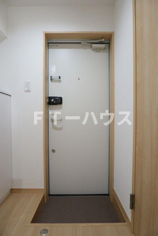 グレーシア幕張の玄関