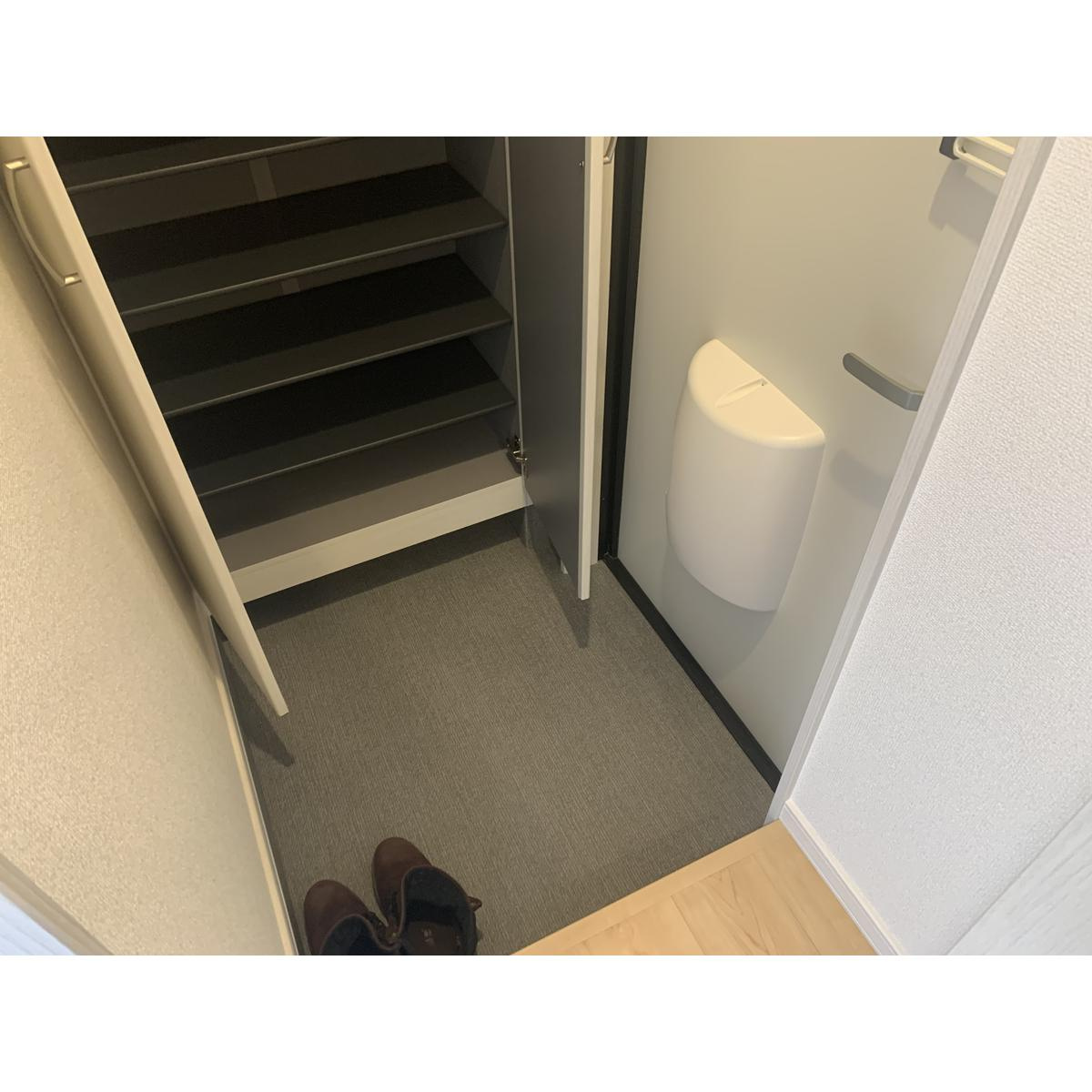 New Wealthの玄関