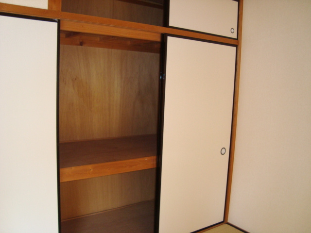 加賀野コーポⅠの収納|押入れ