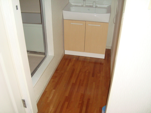 加賀野コーポⅠの洗面所|脱衣所