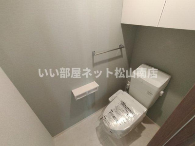 【トイレ】 | LAYOVER