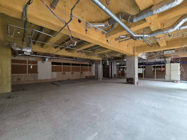パステルパーク　路面店　240㎡（72坪）の駐車場