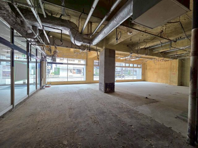 パステルパーク　路面店　240㎡（72坪）のロビー