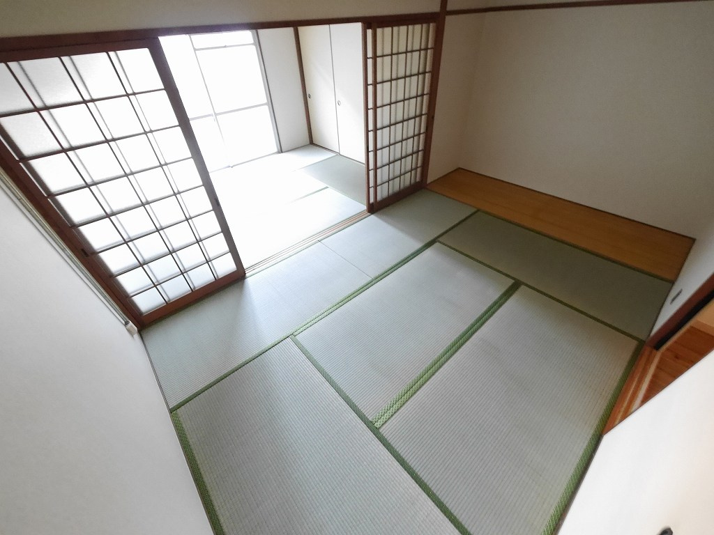 石上マンションの和室