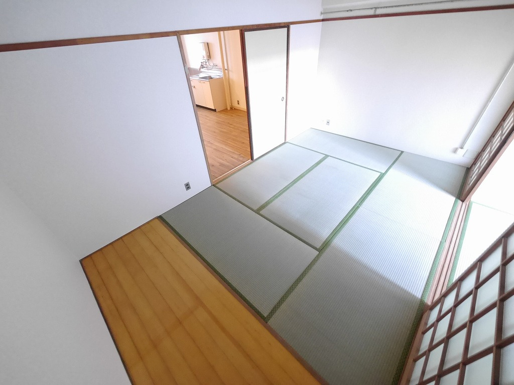 石上マンションの和室