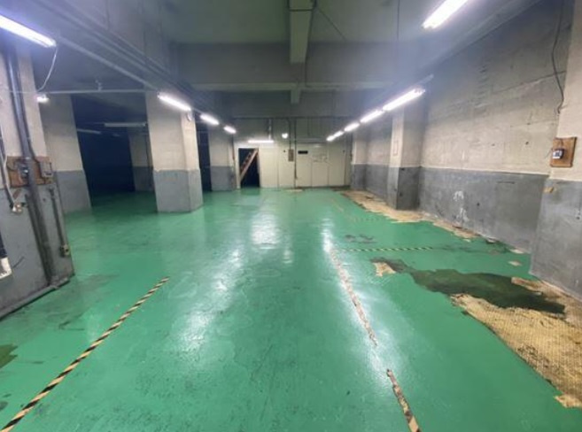 港区海岸３丁目の倉庫の内装