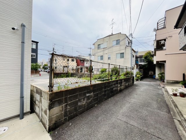 梅小路石橋町　2号地　建築条件無土地の前面道路含む現地写真