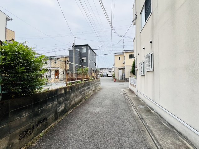梅小路石橋町　2号地　建築条件無土地の前面道路含む現地写真