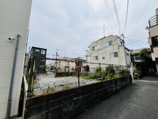 梅小路石橋町　1号地　建築条件無土地の前面道路含む現地写真