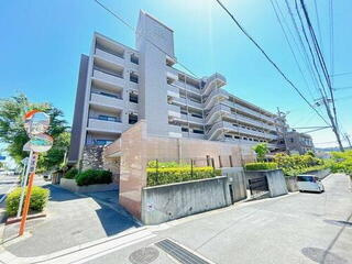 【外観】 | サンメゾン学園前