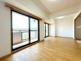 【洋室】 | サンメゾン学園前