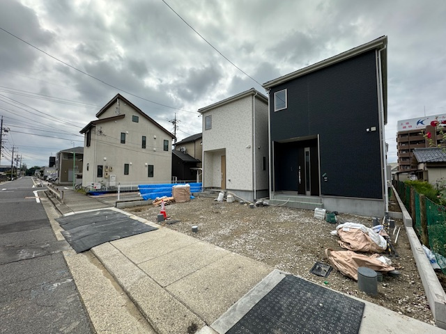 Cradlegarden名古屋市守山区八剣５全４棟＜新築一戸建て仲介手数料無料＞の外観|LINEから簡単お問合せ可能！
友達検索で@nqk7328tです！。