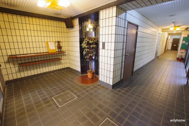 シャンクレール南堀江　仲介手数料無料のロビー