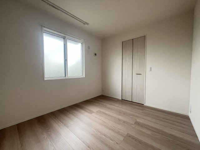 エレナ本山の居間・リビング
