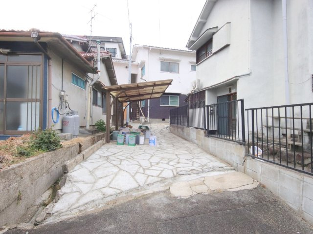 ルチルヴェーラ生駒のエントランス