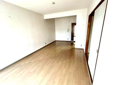 【居間・リビング】 | メゾン春日出2番館