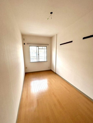 【洋室】 | メゾン春日出2番館