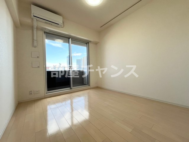 ラ・ヴィ・アン・ローズの居間・リビング