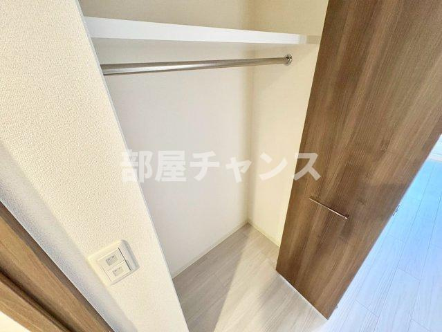 プレサンス ジェネ 新栄町駅前 葵の収納