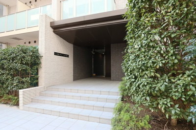 ◆高級感漂う建物入り口◆