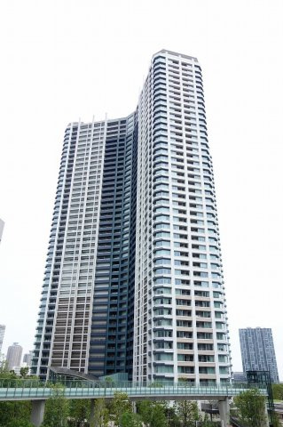 SKYZ TOWER&GARDENの外観