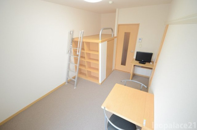 【居間・リビング】 | レオパレスパインフィールド | 設備・仕様は号室により異なる為、現況を優先致します。