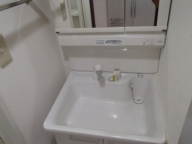 【洗面所】 | シャトー雅 | 忙しい朝には欠かせない洗面所です