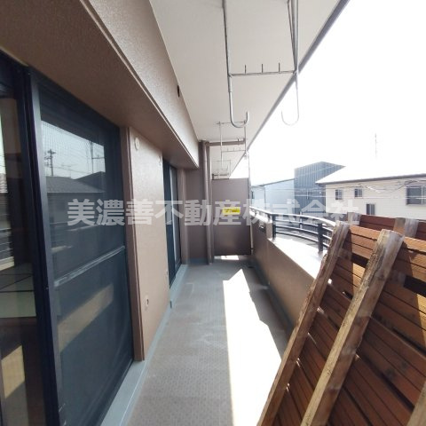 ６０４７１　ライオンズマンション岐阜則武のバルコニー