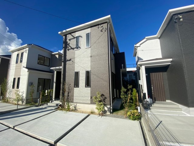 ハートフルタウンうるま市江洲　M号棟の外観