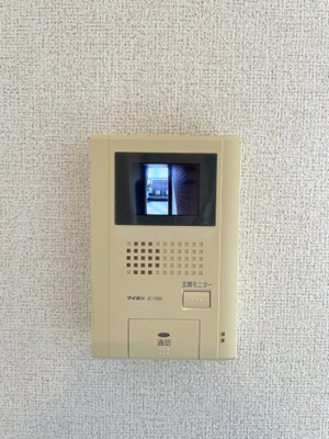 【セキュリティ】 | リュミエールＣ | C201の写真（間取反転タイプ：イメージ）