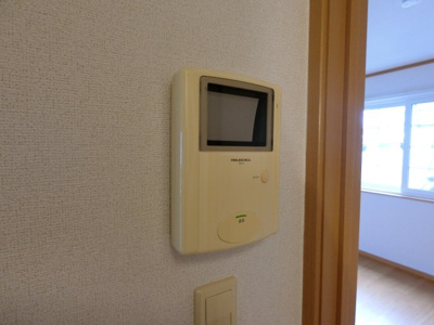 【セキュリティ】 | シャルロット | 102の写真（間取反転タイプ：イメージ）