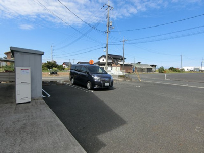 【駐車場】 | シャルロット