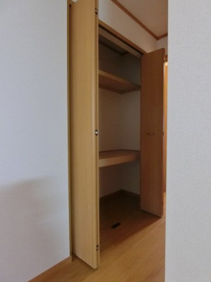 【収納】 | シャルロット | 102の写真（間取反転タイプ：イメージ）