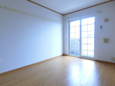 【洋室】 | シャルロット | 102の写真（間取反転タイプ：イメージ）