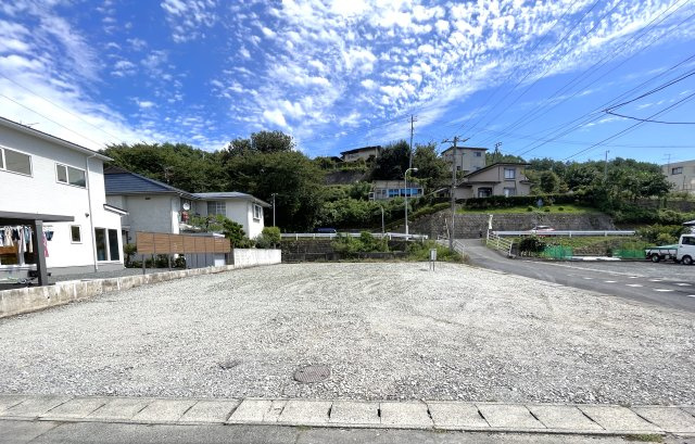 山岸118坪売地の外観|西側からの写真。西側も接面１３ｍ以上です。    