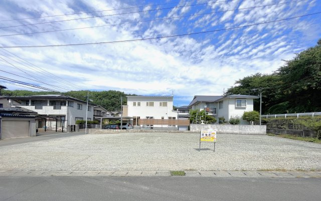 山岸118坪売地の外観|南側から。南・西・東の３面道路。特に南は接面が２０ｍ以上！日当たり良好です。