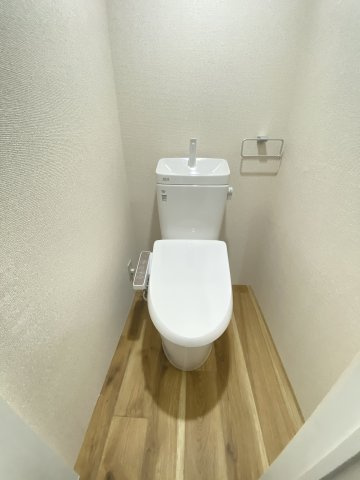 ブラウニーのトイレ|ウォシュレット付