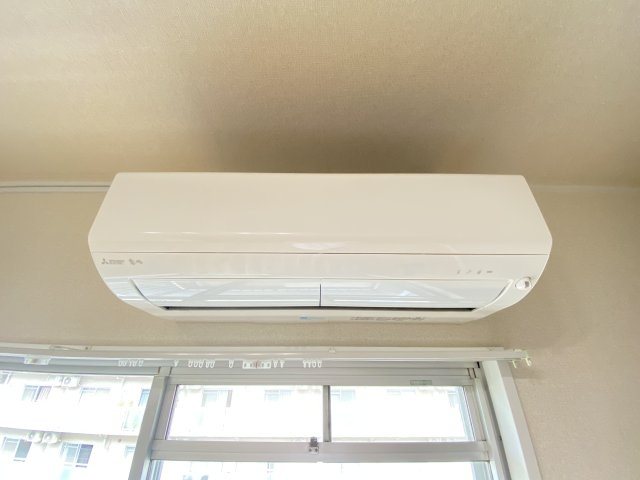 ブラウニーの設備|2025年製のエアコンがついています。