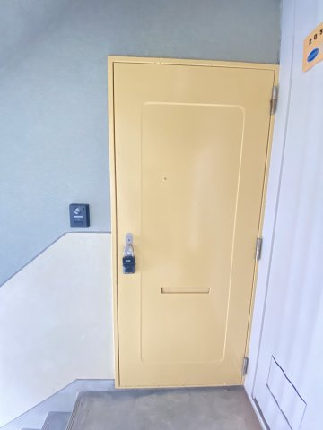 ブラウニーの玄関