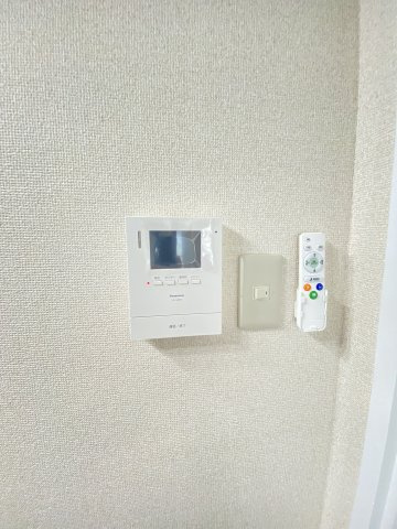 ブラウニーの設備|TVドアホンで急な来訪者も安心