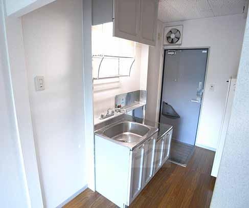 メイツサカソのキッチン