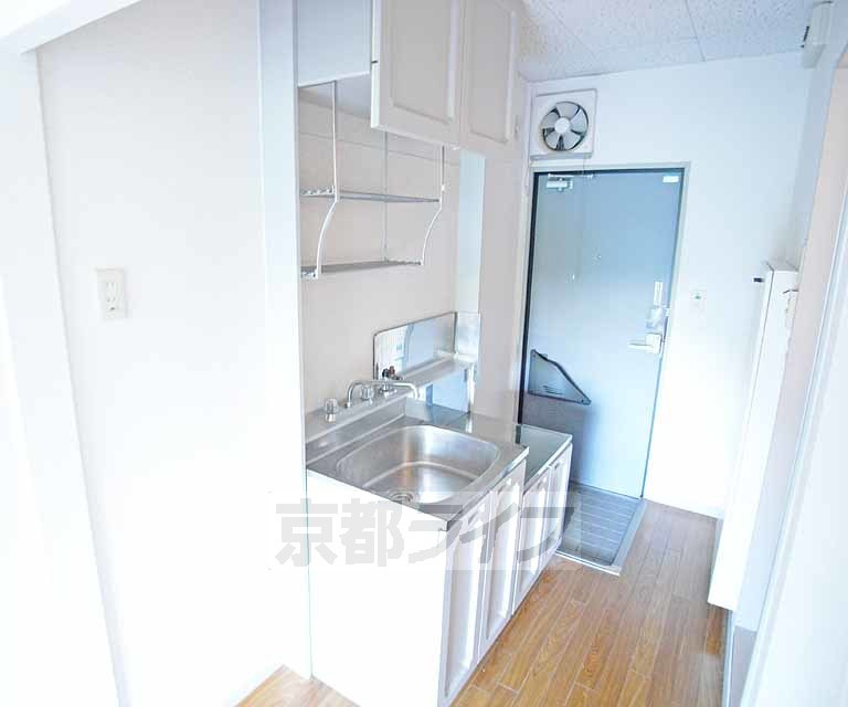 メイツサカソのキッチン