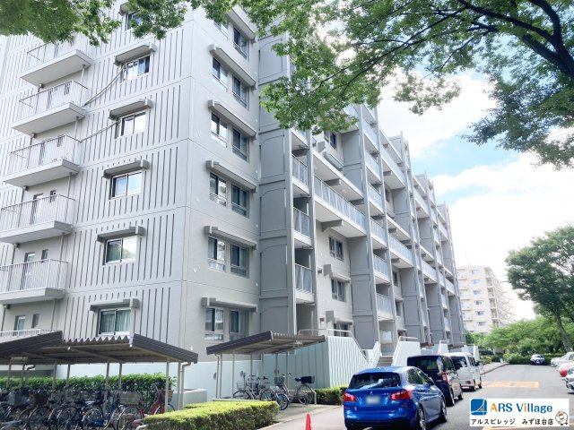 志木ニュータウン中央の森弐番街4号棟