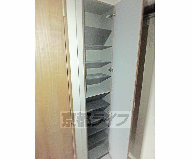 クオリエ京都堀川のその他|シューズボックス付です