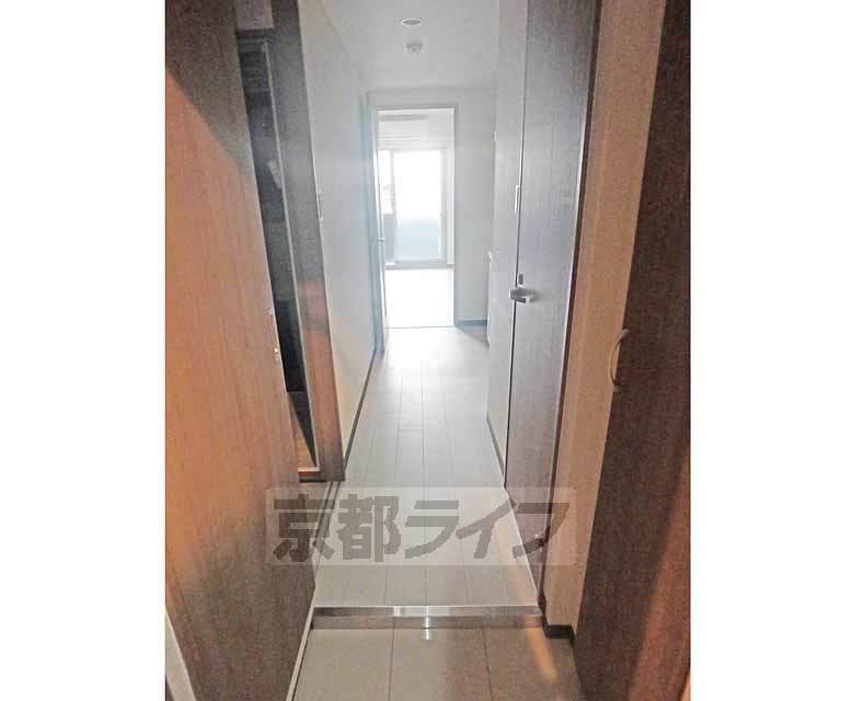 クオリエ京都堀川の玄関